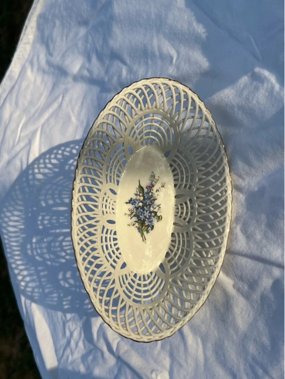 Iris 1922 Cluj-Napoca porcelain reticulated lace basket handcrafted in Romania